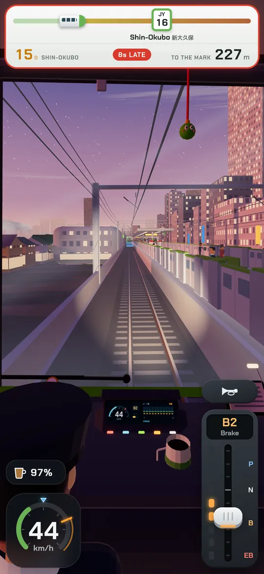 Pulling into Shin-Okubo at dusk